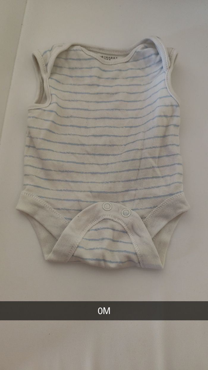 Lot 4 body sans manches