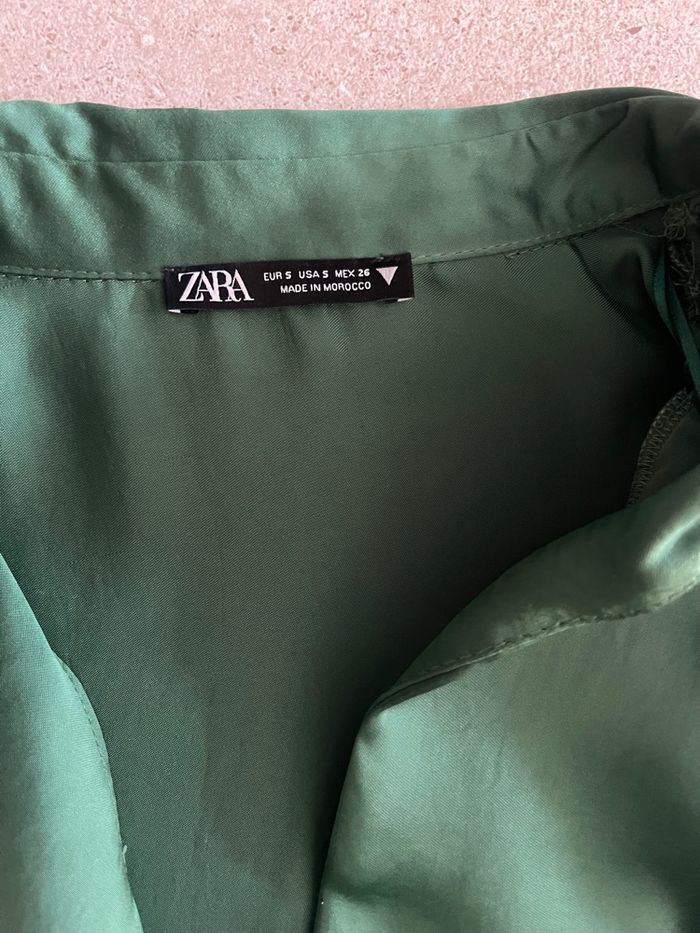 Robe satinée à manches longues Zara - photo numéro 3