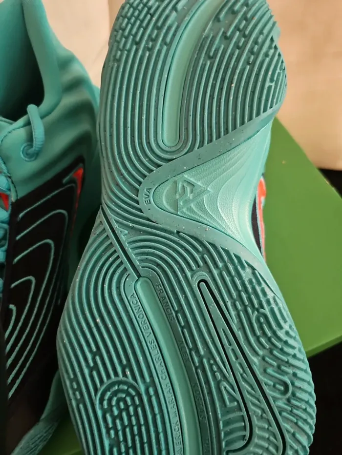 🔥Nike Giannis Immortality 4 T.44,5🏀 - photo numéro 7