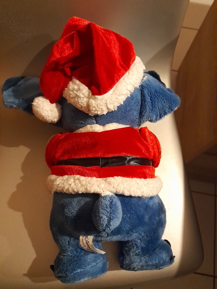 Stitch Noël - photo numéro 3