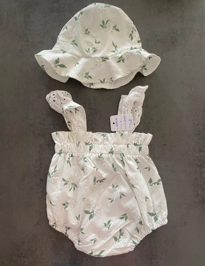 Ensemble fleurie blanc et vert SHEIN 1-3 mois combinaison avec chapeau [ref.46B070] - photo numéro 2