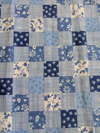 Tissu carreaux bleu style patchwork 