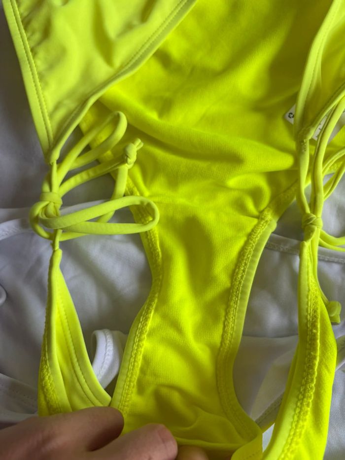Lot 2 bas de maillots de bain bikini blanc jaune fluo Ardene taille L/40 neuf - photo numéro 10