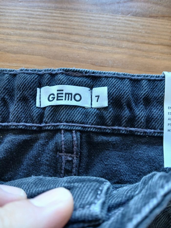 Jean neuf - photo numéro 3