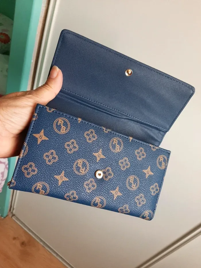 Grand porte feuille bleu tendance - photo numéro 2