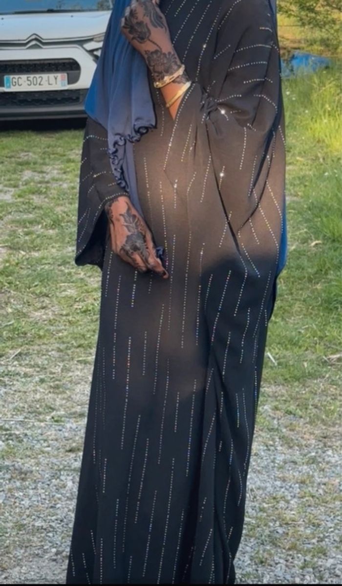 Robe pailleté noir - photo numéro 3