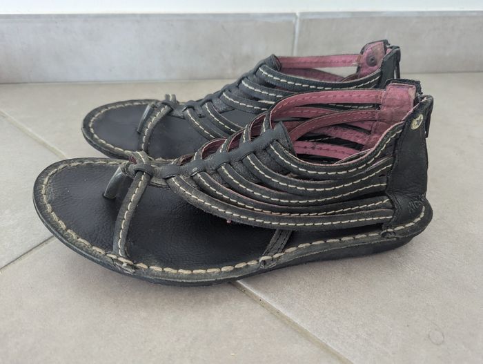 Nu-pieds Kickers