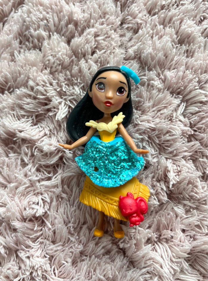 Lot de 11 mini princesse Disney Hasbro - photo numéro 9