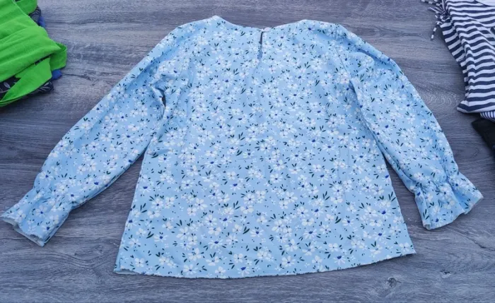 Blouse - photo numéro 2