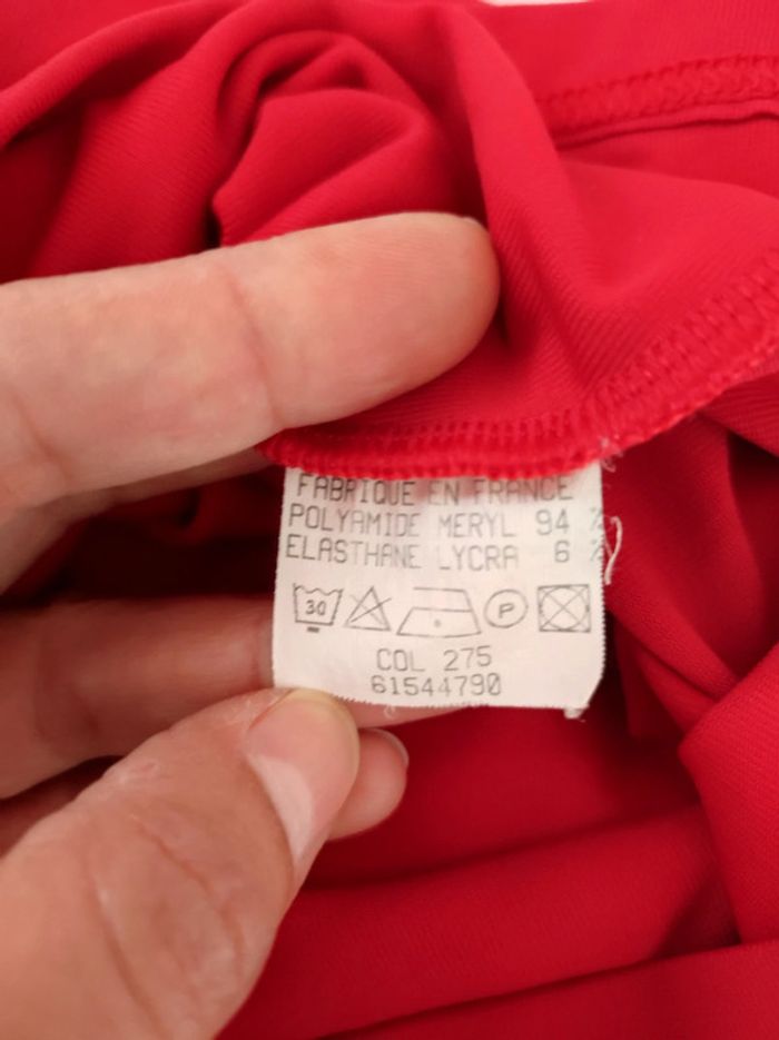Tee shirt rouge - photo numéro 4