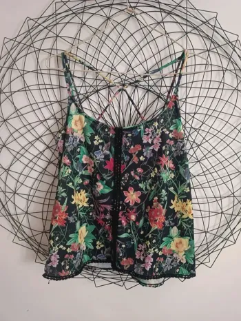 Débardeur fleurie pull&bear taille S