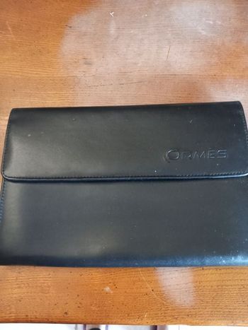 Pochette Hormes 24,5x17 cm.