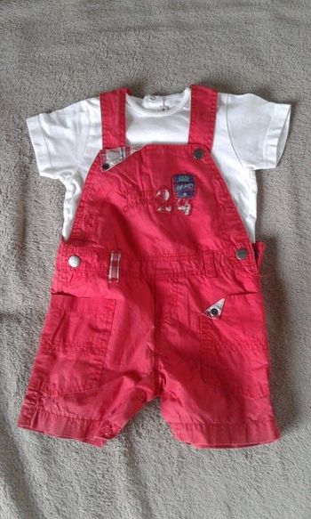 Salopette Short sucre d'orge + t-shirt catimini 9 mois