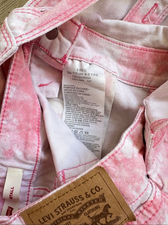 Salopette short levi’s rose tie and dye fille 4/5 ans - photo numéro 4