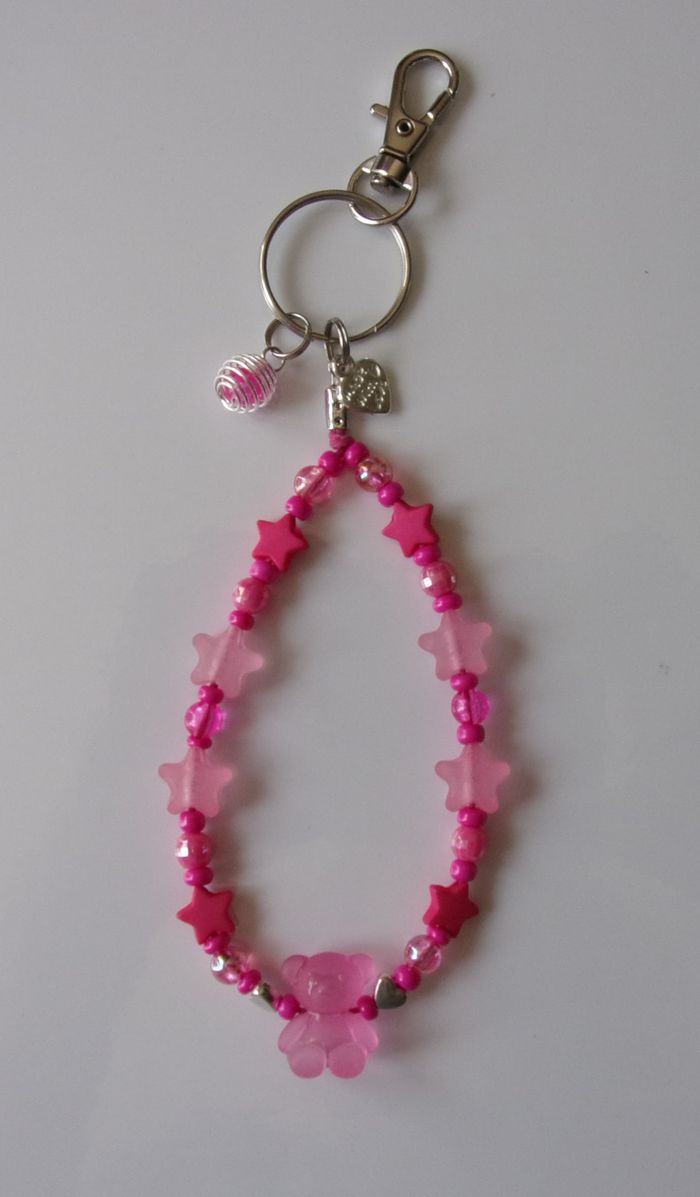 Porte clé argenté ou Déco de sac à main ourson givré rose fuchsia