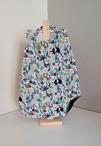 Bavoir élastiqué Amazonie