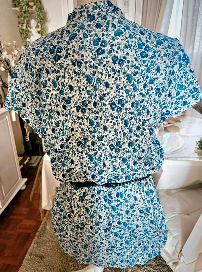 Tunique ou Robe bleue/blanc fleurie avec ceinture Kiabi Taille 48 (42/44) Neuve - photo numéro 3