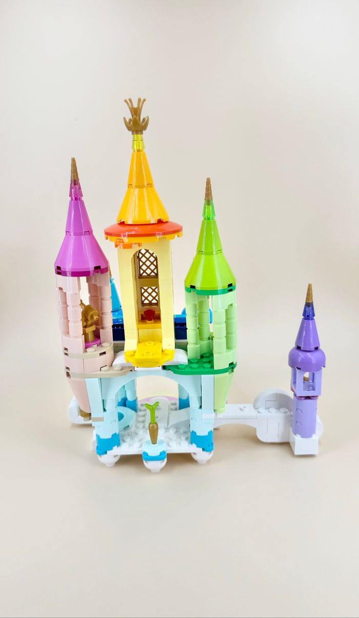 Lego Creator 3en1 : Le Château Arc-en-ciel (SEUL) - photo numéro 4