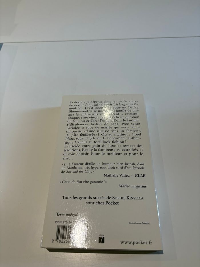 Livre « L’accro du shopping dit oui » de Sophie Kinsella éditions Pocket - photo numéro 3