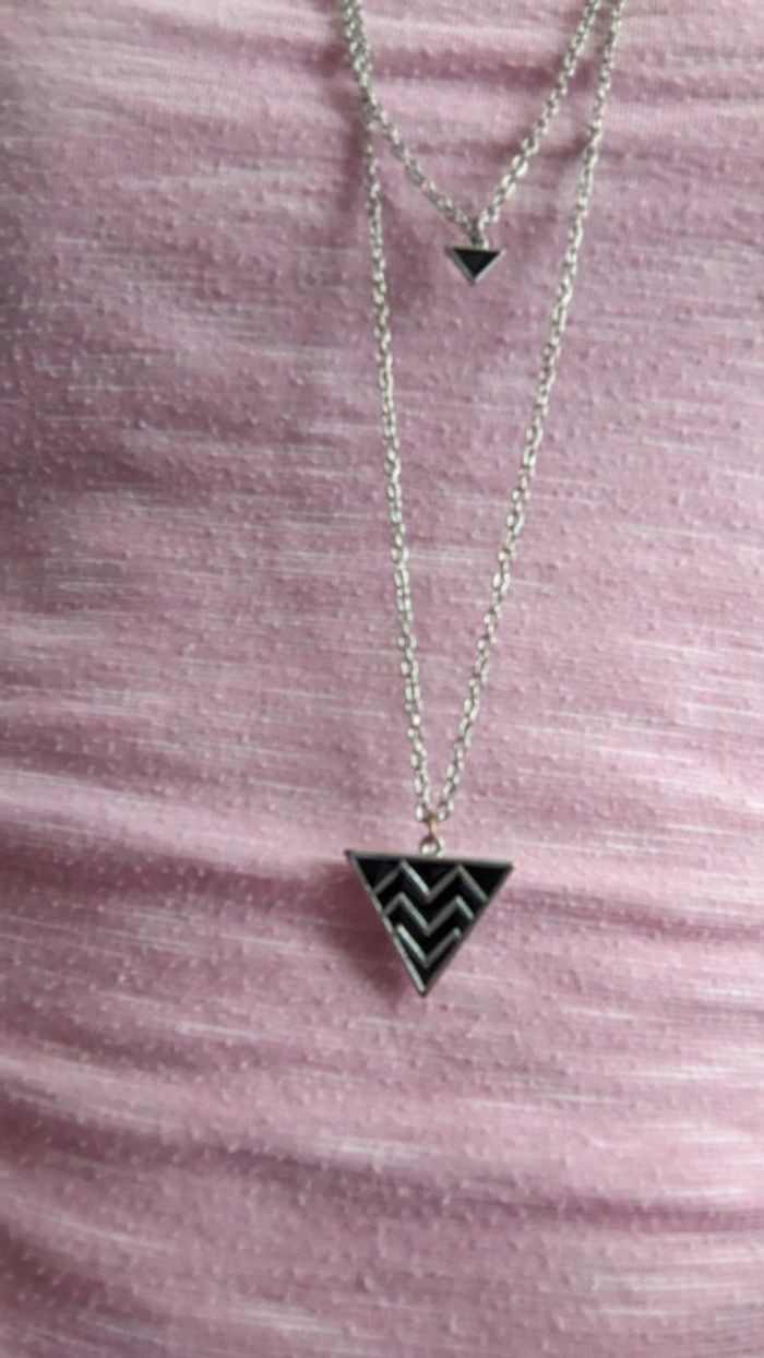 Collier long triangles - photo numéro 2