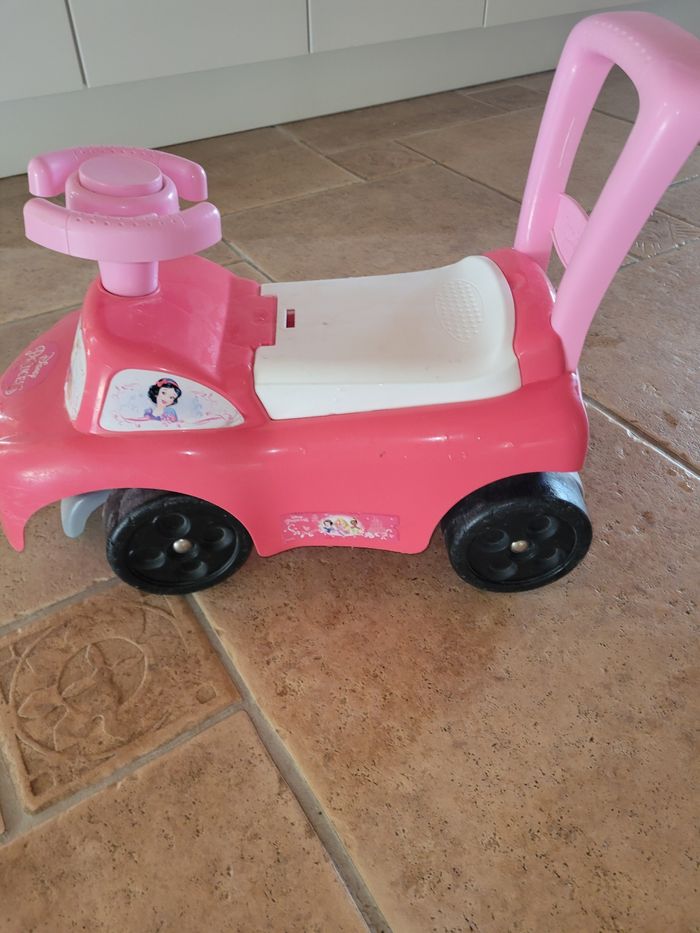 Voiture trotteur - photo numéro 2