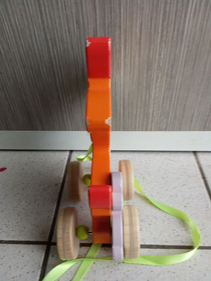 Jeu en bois à tirer motif renne, dès 12 mois - photo numéro 4