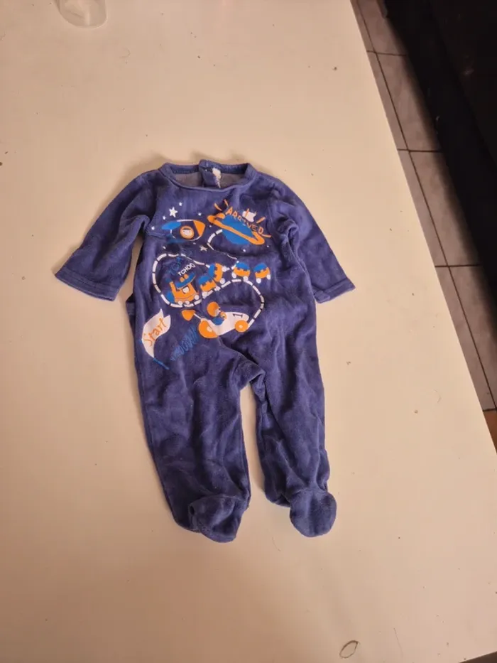 Pyjamas 1 mois