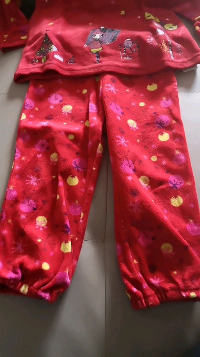 Pyjama fille 2 pièces Noël 24 mois - photo numéro 2