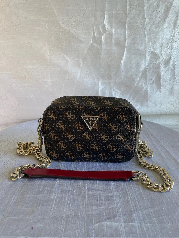 Sac Guess - Très bon état - photo numéro 10