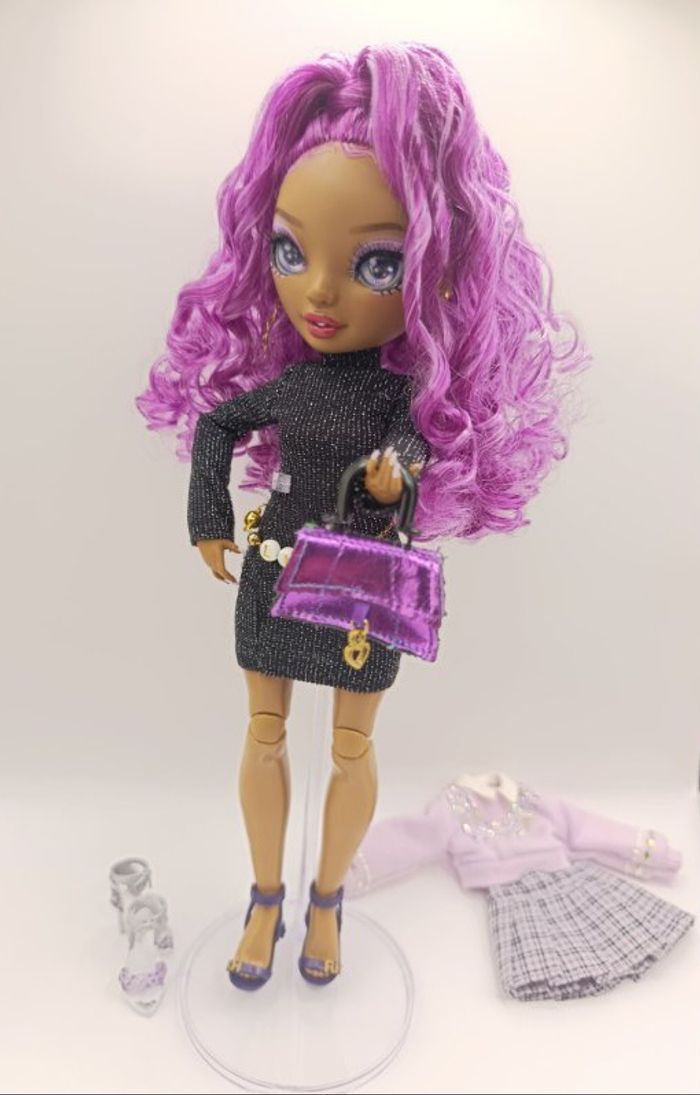 Poupée rainbow high Lilac Lane - photo numéro 3