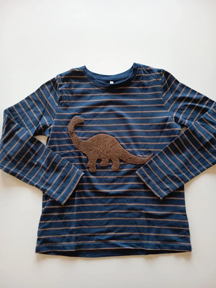 T-shirt dinosaure