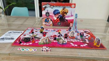 Jeu Miraculous à la poursuite de papillon