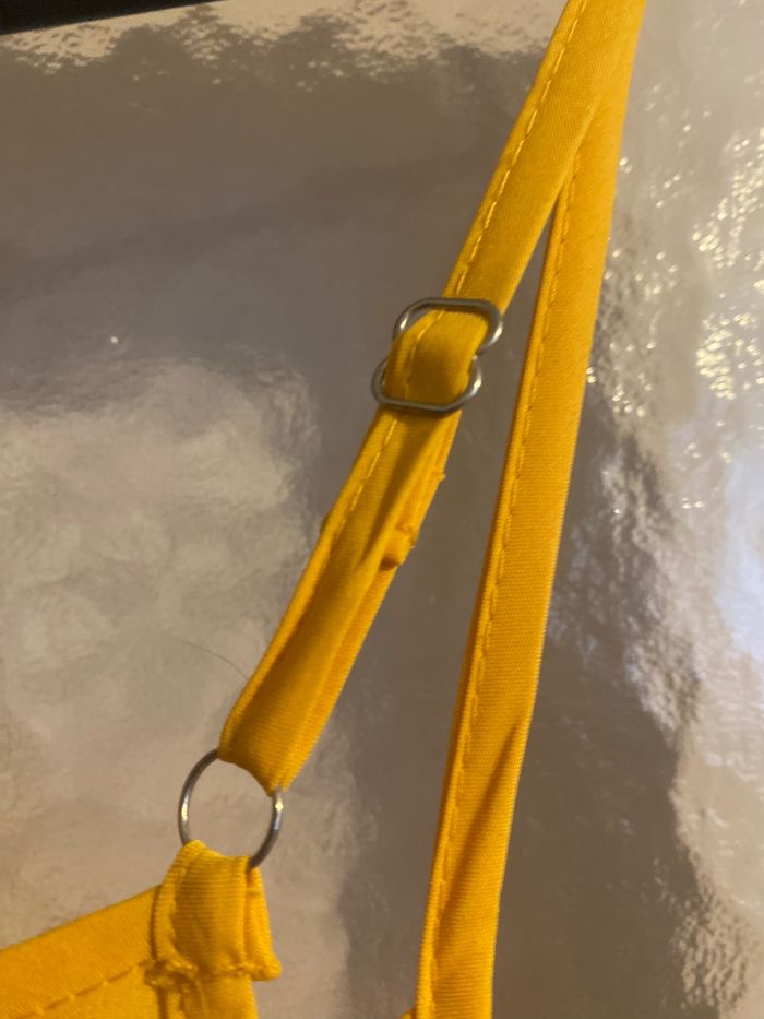 Robe jaune - photo numéro 6