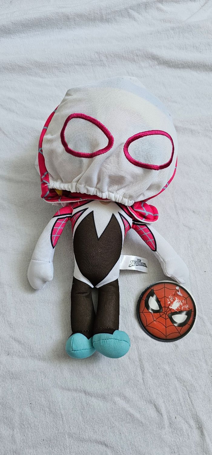 Peluche Spider-Gwen / Spider-Woman  Neuve avec étiquette - photo numéro 5