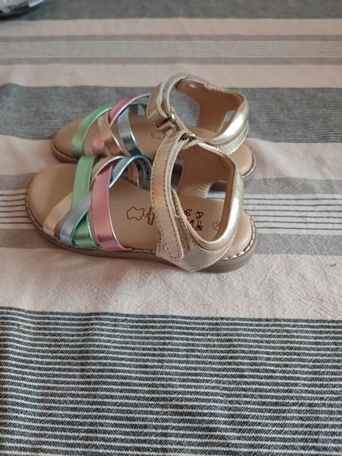 Chaussures taille 26 - photo numéro 2