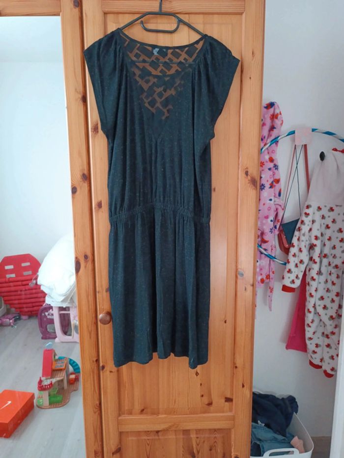 Robe noire taille 1 - photo numéro 3