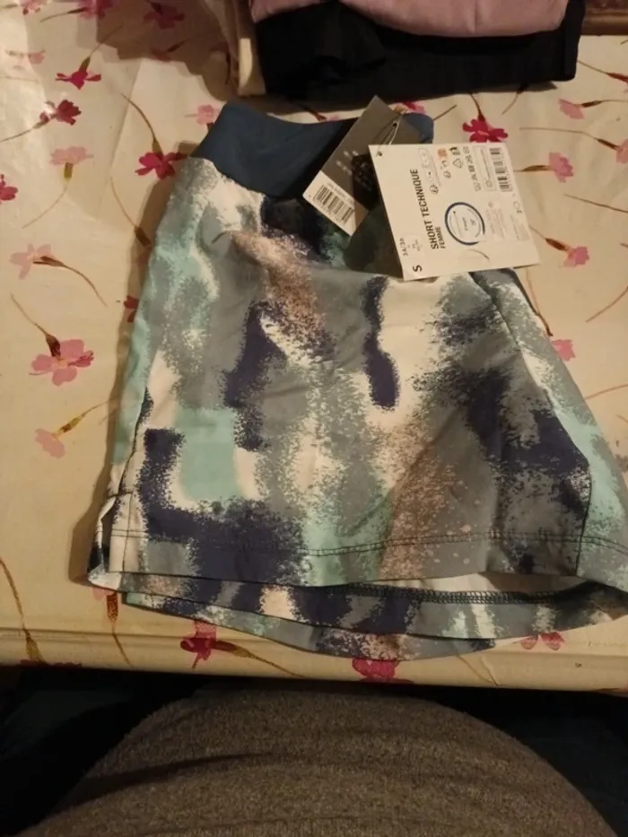Short technique femme taille 34 36