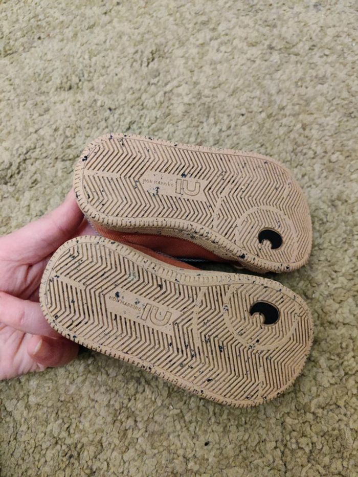 Chaussure taille 21 - photo numéro 3