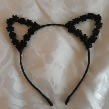 Faby27800 N°4 Serre tête noir, oreilles avec petites fleurs