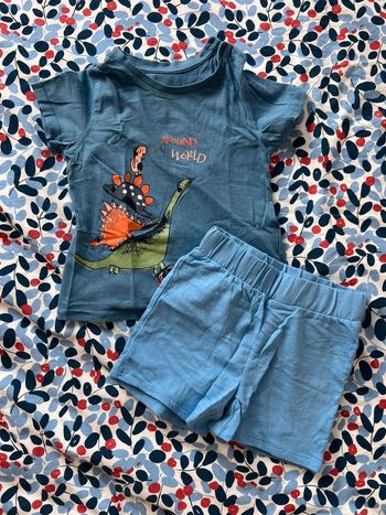 Ensemble t-shirt et short