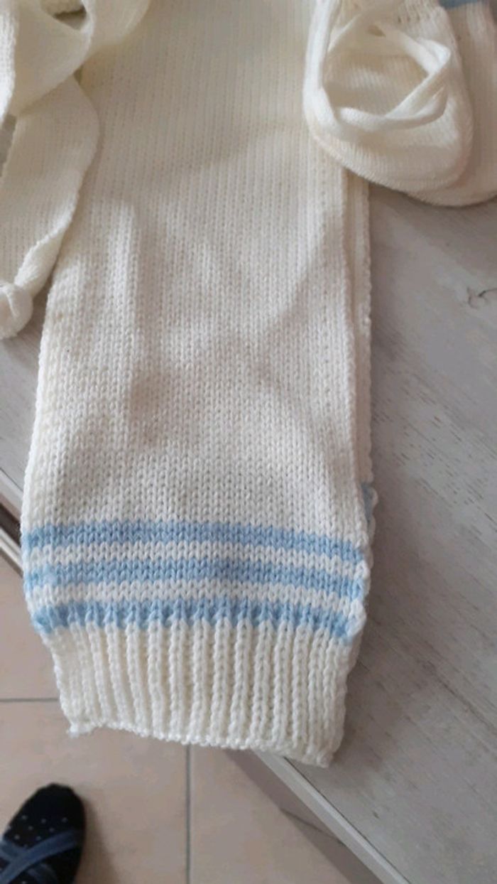 Ensemble neuf bonnet moufles écharpe naissant - photo numéro 4