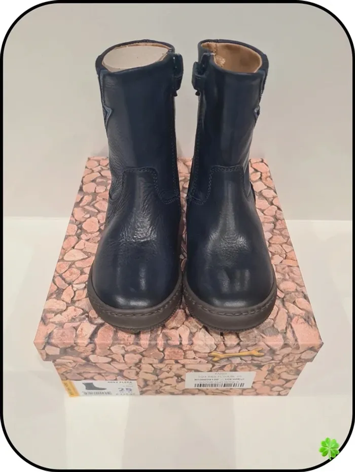 Chaussures Stones and Bones taille 25 - photo numéro 2