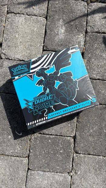 Pokémon - Coffret Dresseur d'Élite Foudre Noire - EV10.5 - Zekrom - ETB