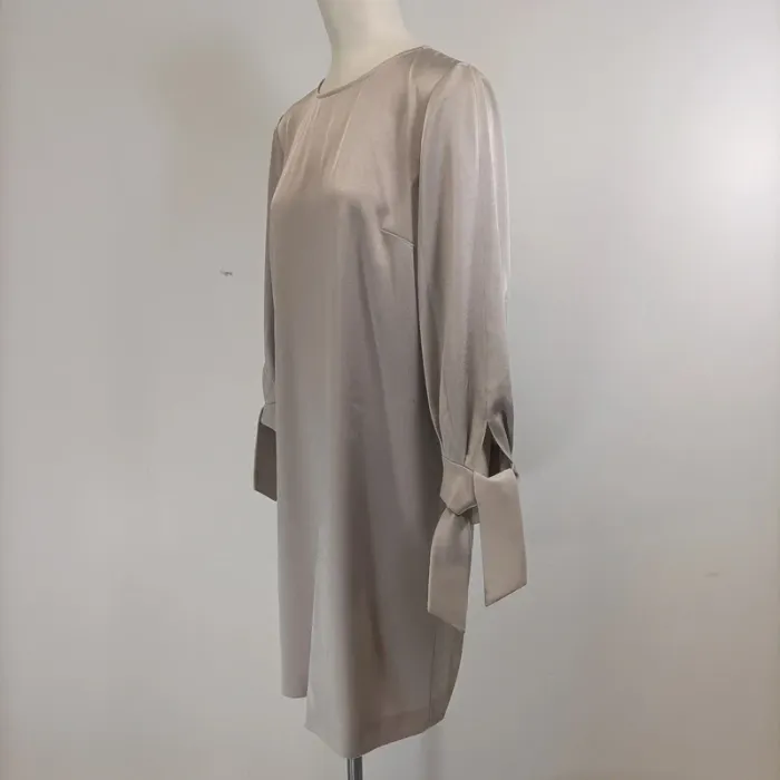 Robe Paule Ka gris perlé - manches longues - cérémonie gris clair satiné taille 42 - A272 - photo numéro 3