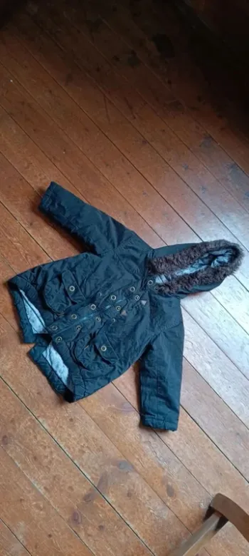 P31- manteau, 3ans, tape à l'oeil