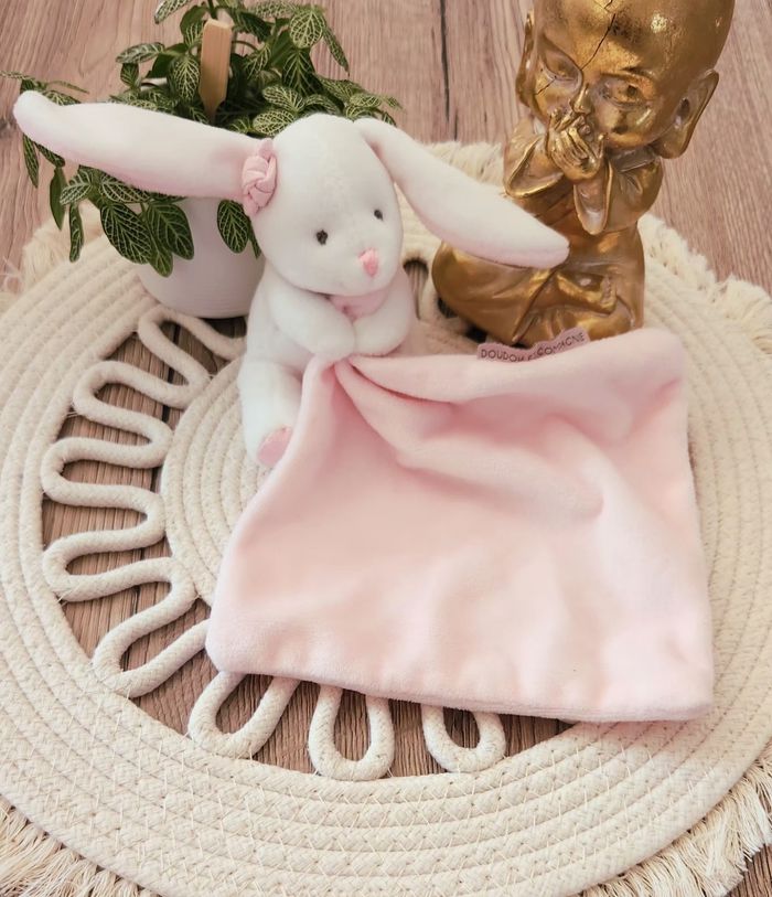 Doudou Lange Lapin Doudou & Compagnie rose blanc