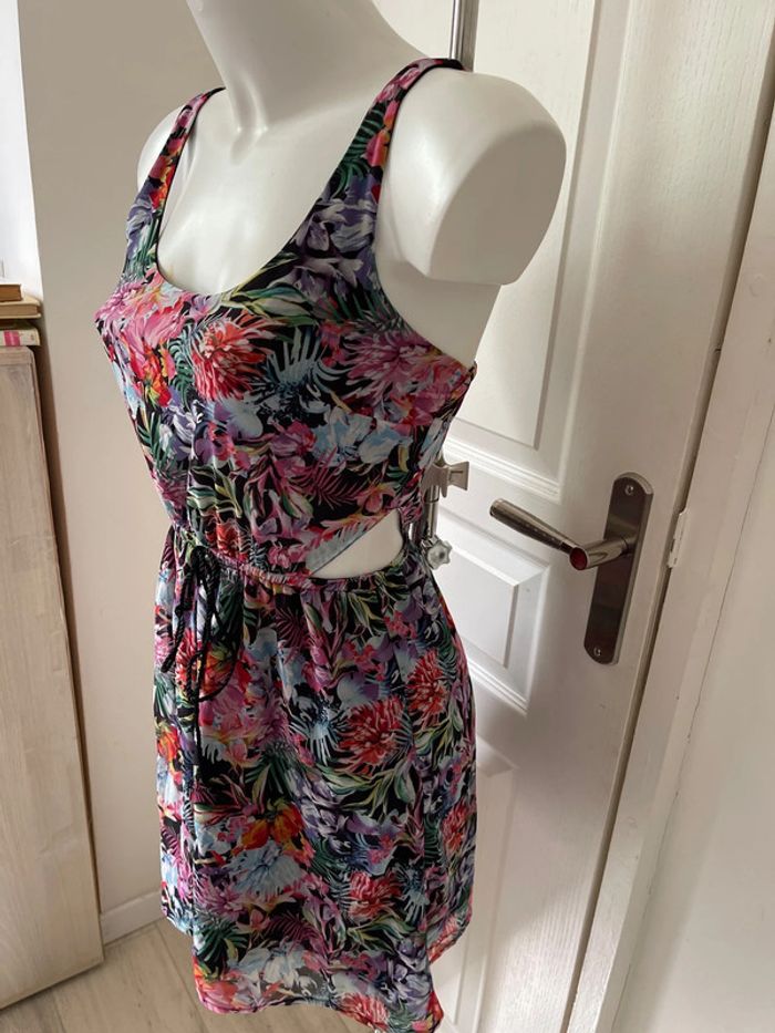 Robe à fleurs - photo numéro 7