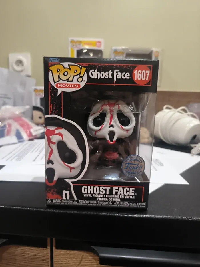 Pop ghost face 1607