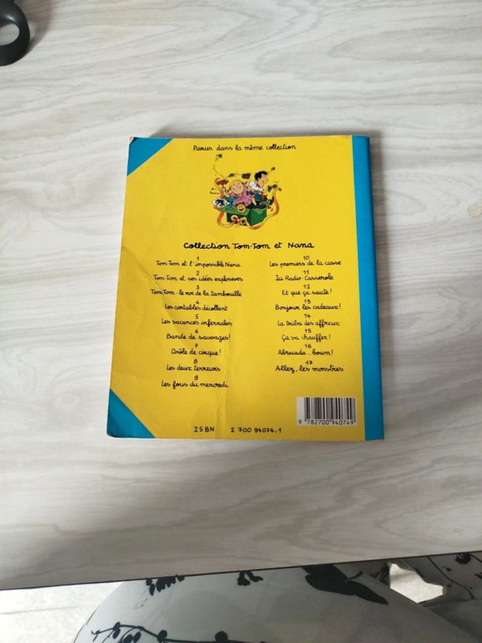 🤪 Tom-Tom et Nana – Bonjour les cadeaux ! - photo numéro 2