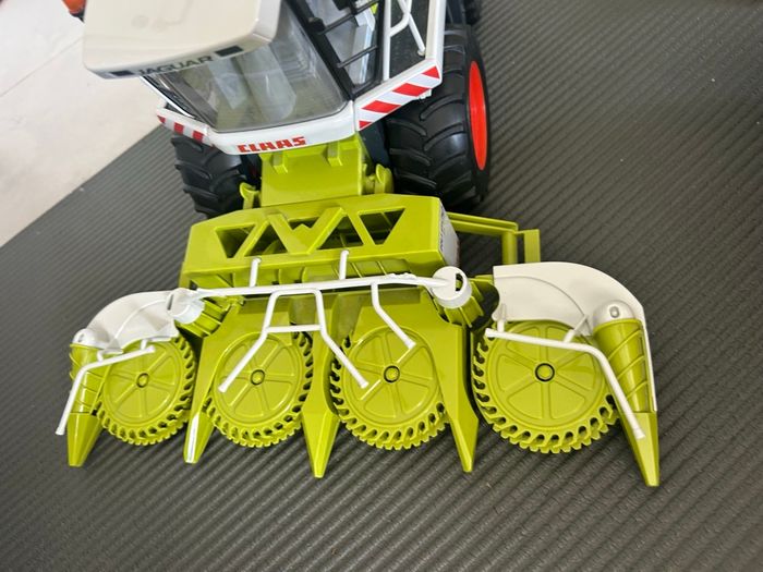 Bruder Ensileuse Claas Jaguar 900 - photo numéro 2